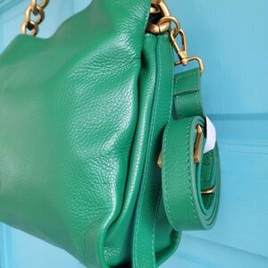 Chic Green Leather Shoulder Bag